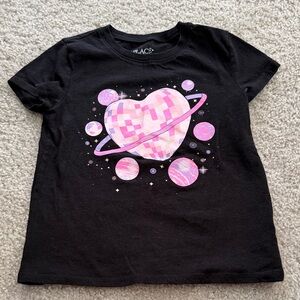 Place Black Tee with Pink Planetary Heart Design
